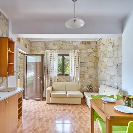 Athina Homes Georgioupoli